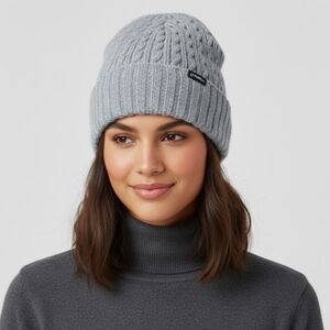 NEW! O'Neill Light Gray Cable Knit Beanie